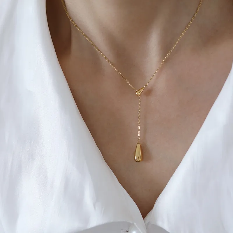Collar Gota