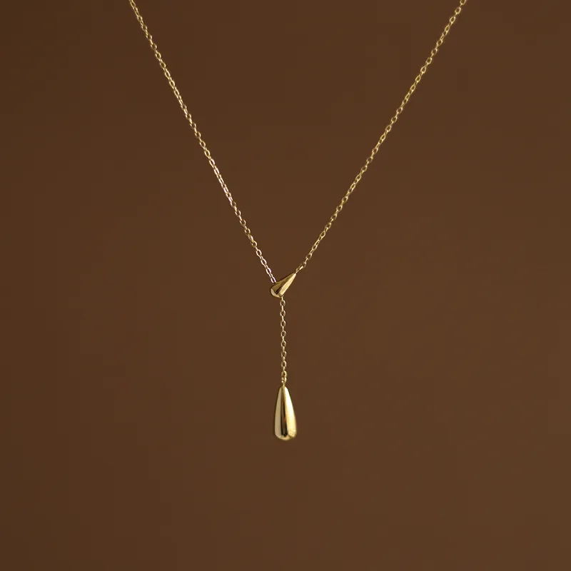 Collar Gota